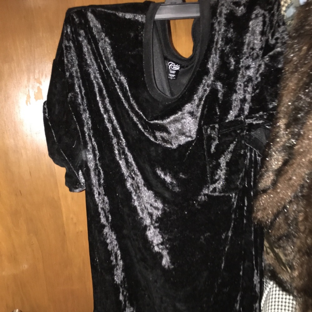 black velvet t shirt dress